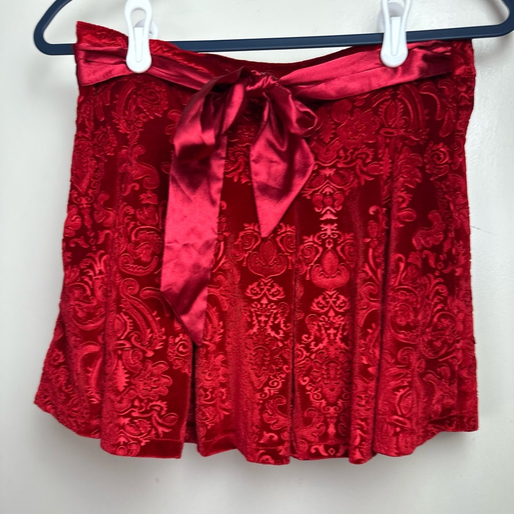 Sugar Thrillz/Dolls Kill Red December Dilemma Embossed Brocade Mini Skirt NWT S